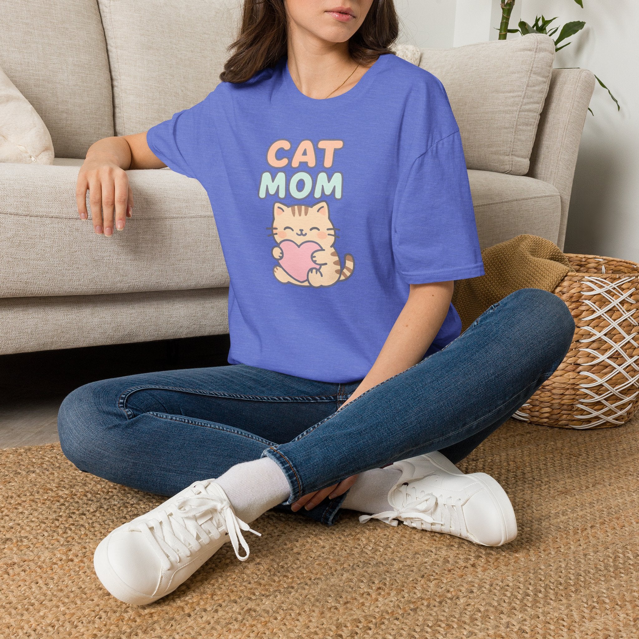 Cat Mom with Heart T-Shirt